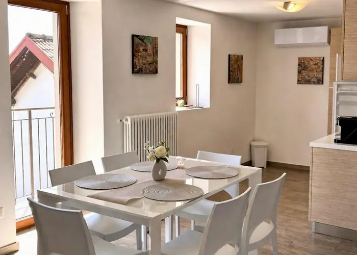 Rustico Maria Full House View Escape Vercana